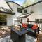 LuxurySpaciousCottage/FencedYard/DetachedBonusRoom