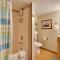 3 Mi to Great Smoky Mtn NP Riverfront Retreat