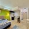 Private Studio Viana Court Service Apartment 4 with private parking