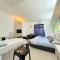 Private Studio Viana Court Service Apartment 4 with private parking
