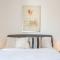 Urban Oasis with Patio for 5 guests - reserved parking - Termini - Rzym