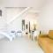 Urban Oasis with Patio for 5 guests - reserved parking - Termini - Rzym