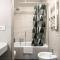 Urban Oasis with Patio for 5 guests - reserved parking - Termini - Rzym