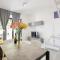 Urban Oasis with Patio for 5 guests - reserved parking - Termini - Rzym