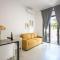 Urban Oasis with Patio for 5 guests - reserved parking - Termini - Rzym