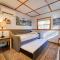 Grill and Beach Access Cabin in Tahoe Vista! - تاهو فيستا