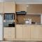 City Verve 2BR Apt with City Views and Wi-Fi - Auckland