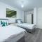 New Modern Cozy Corner Stylish 4BR in Luton - 卢顿