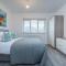 New Modern Cozy Corner Stylish 4BR in Luton - 卢顿
