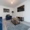 New Modern Cozy Corner Stylish 4BR in Luton - 卢顿