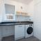 New Modern Cozy Corner Stylish 4BR in Luton - 卢顿