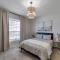 Large 5 bd home close to Beaches - Parrish