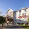 Super 8 by Wyndham Sainte Agathe Des Monts