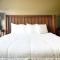 Baymont Inn and Suites by Wyndham Columbus / Near OSU Baymont Inn and Suites by Wyndham Columbus / Near OSU