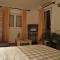 Huter Apartments