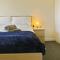 Leconfield Close - Comfy house and free parking