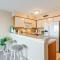 8 Mi to Beach Bayfront Ocean City Condo with Deck - Ocean City