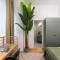 Superb 2BR Flat - Top Location - 2 Baths - Bukurešť