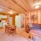 Rustic Cabin on Farm about 4 Mi to Kentucky Lake! - New Concord