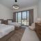 Modern Waterfront Living 2 Bed plus Maids with Burj Khalifa View - Dubaj