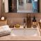 Modern 1-Bedroom Apartment in Downtown Dubai near Dubai Mall & Burj Khalifa