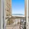 Shore Beats Work Gulf-Front Escape with Stunning Views & Balconies - Città di Panama