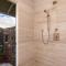 STARRY NIGHTS Dreamy 4BR Ainamalu Home with Mountain View - وايكولوا