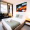 Cozy Spacious Holiday 2B2B Melbourne CBD Apartment