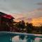 Stone Casa by VGH 4Bhk Villa with Swimming Pool - 马哈巴莱斯赫瓦尔