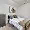 Modern 3BR in Gated Community Near JBSA & SeaWorld Duplex - 圣安东尼奥