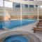 Trendy 1BR in Mangrove Place for 3 Guests in Al Reem - Abú Zabí
