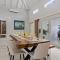 NEW 5BR Villa w Man Cave PALM BEACH