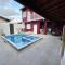Casa no Centro de Bertioga com Piscina