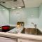 Vintage Charm 3BR Abode - Views丨 Parking丨Gym丨 Pool