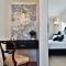 Vintage Charm 3BR Abode - Views丨 Parking丨Gym丨 Pool