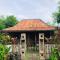 Umah Kayu 1-Menjangan homestay - 班尤温当