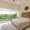 Stylish 2 BR Condo with Balcony, Rooftop Pool, HotTub - 普拉亚卡门