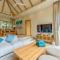 Casa Azure 19 - Brand New Villa with Private Pool and Gym with 24-7 Security - Just 15 Min to Bangtao Beach & Boat Avenue - Ban Thalat Choeng Thale