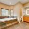 4 Mi to Ski Mt Rose Sleek Reno-Lake Tahoe Home - رينو