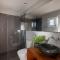 Recently renovated 4 bdr Villa with ocean views - 阿尔沃尔