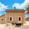 Charming Holiday Home with Private Pool - Hautefort