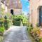 Charming Holiday Home with Private Pool - Hautefort
