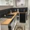 Cone Hill Farmstay - with bush and river walks - 80 sqm self contained - 汉密尔顿