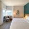 Marseilles Beachfront Hotel
