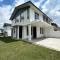 IRIS 33 Corner Lot House Spacious Outdoor WI-Fi