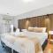 KozyGuru Darling Harbor View Stylish Loft