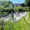 Spoleto Poolside - apt sleeps 4 on beautiful campus - 1 km max Spoleto central - Spoleto