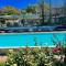 Spoleto Poolside - apt sleeps 4 on beautiful campus - 1 km max Spoleto central - Spoleto