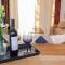 H&O Boulevard Breeze APARTMENT!
