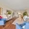 Stunning Water Views 1BR Condo with Pool and Tennis Court - صني آيلز بيتش
